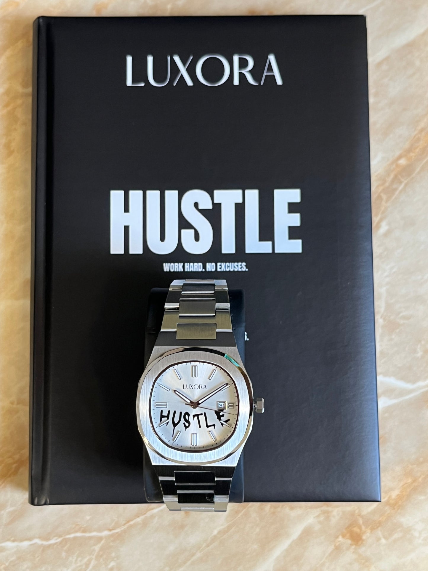 Luxora 'HUSTLE' Uhr